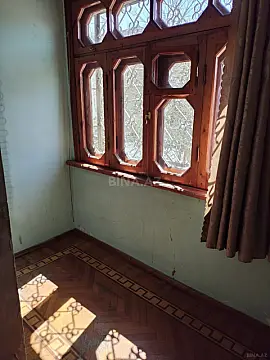 Satılır 4 otaqlı mənzil 110 m²