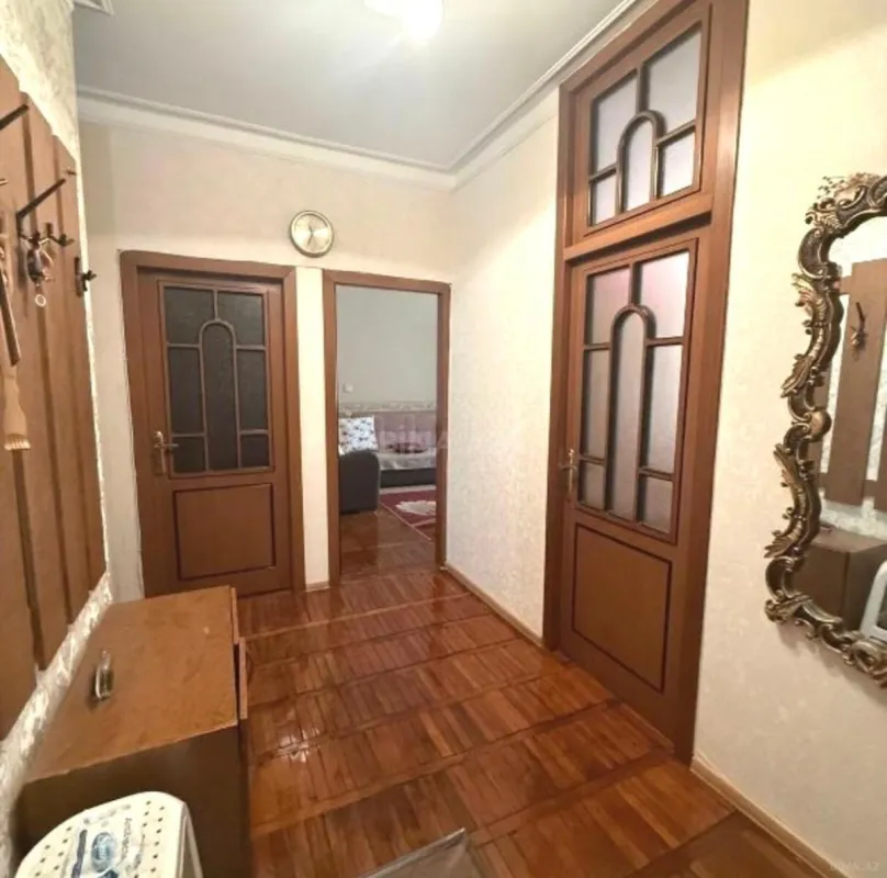 Satılır 4 otaqlı mənzil 100 m²