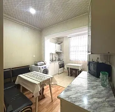 Satılır 4 otaqlı mənzil 100 m²