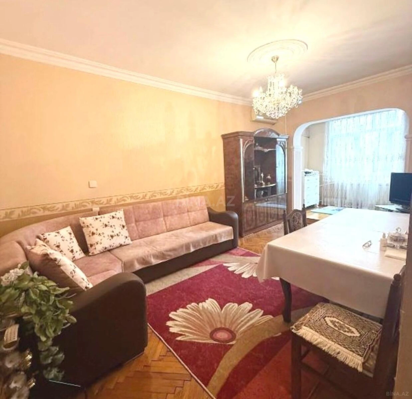 Satılır 4 otaqlı mənzil 100 m²
