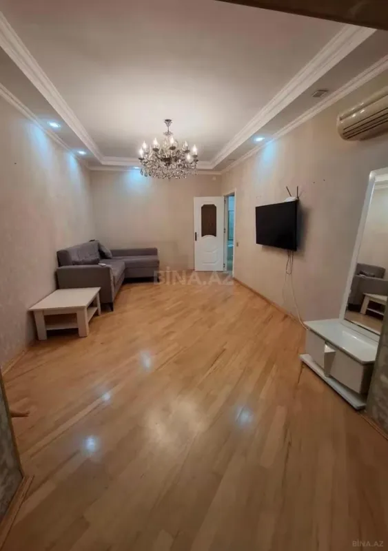 Kirayə verilir 2 otaqlı mənzil 60 m²