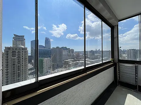 Kirayə verilir 3 otaqlı mənzil 135 m²