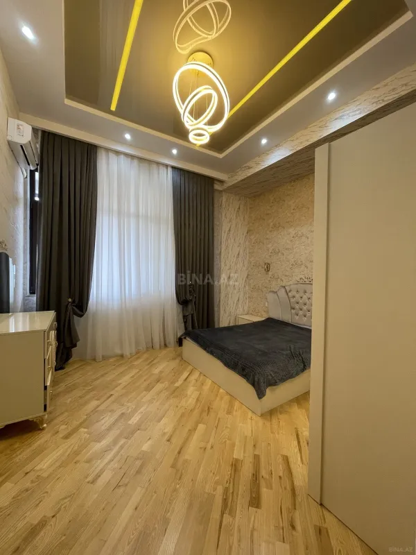 Kirayə verilir 3 otaqlı mənzil 135 m²