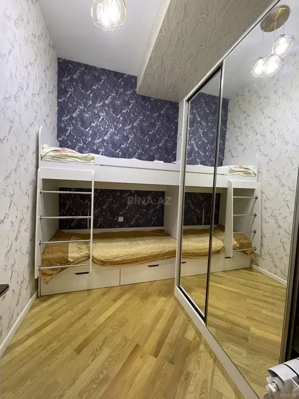 Kirayə verilir 3 otaqlı mənzil 135 m²