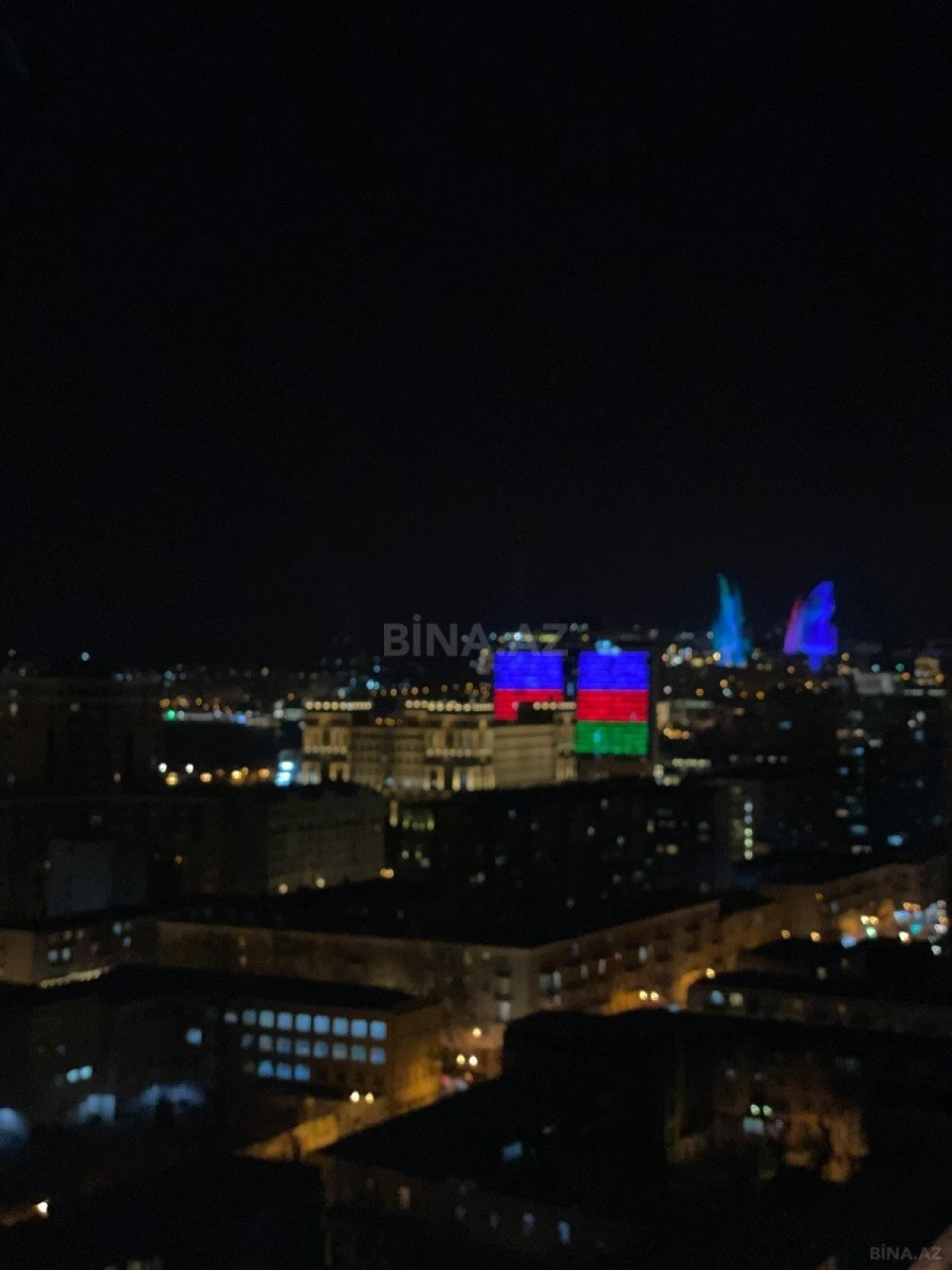 Kirayə verilir 3 otaqlı mənzil 135 m²