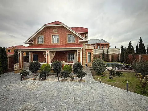 Satılır 7 otaqlı həyət evi 385 m² — Bakı, Şüvəlan 7 otaq 385.00 m²