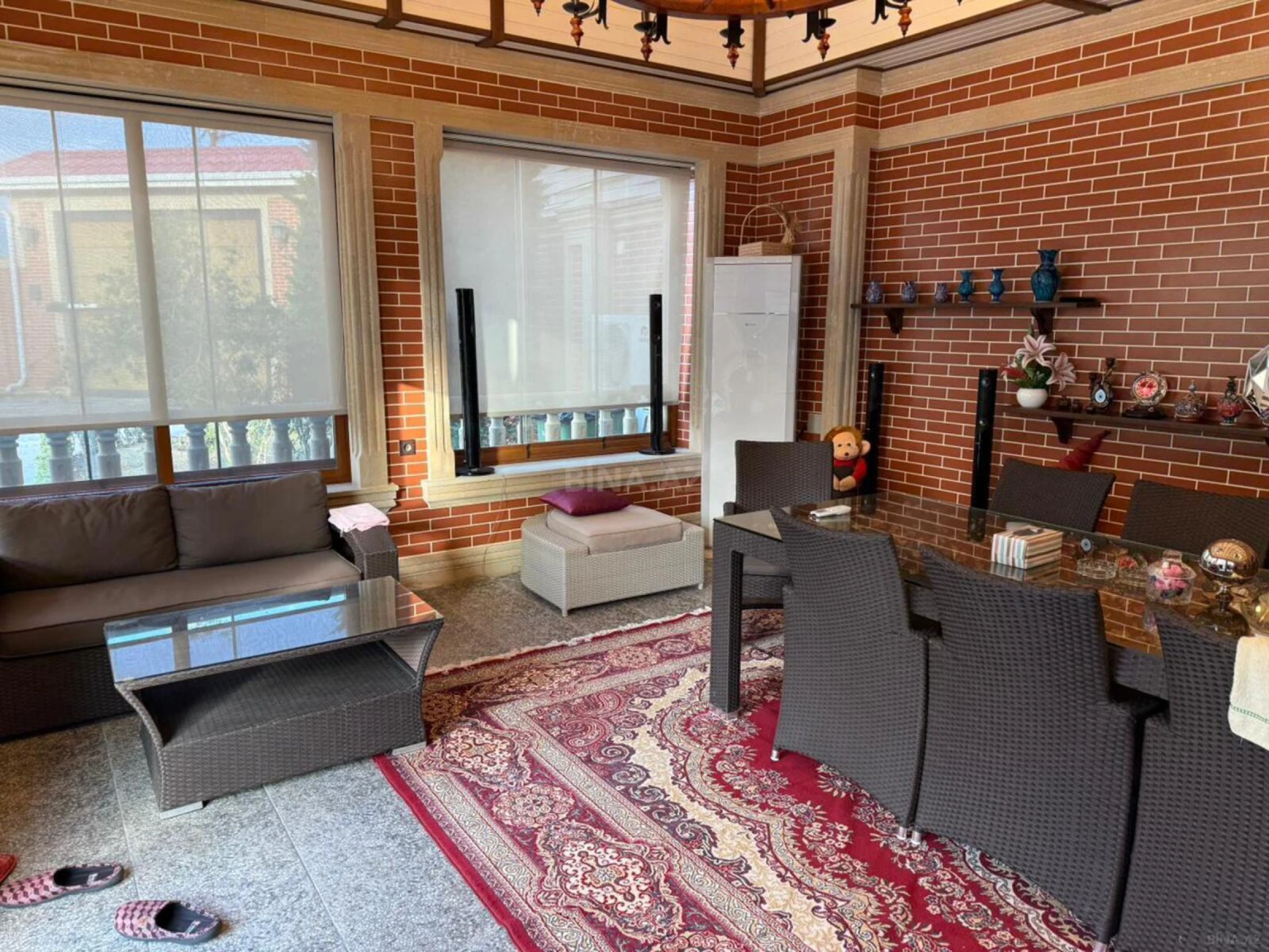 Satılır 7 otaqlı həyət evi 385 m²