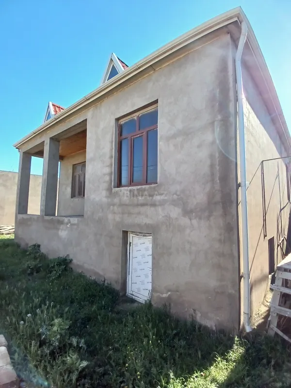 Satılır 3 otaqlı həyət evi 110 m²