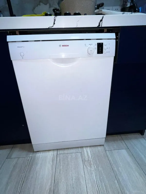 Satılır 2 otaqlı mənzil 82 m²