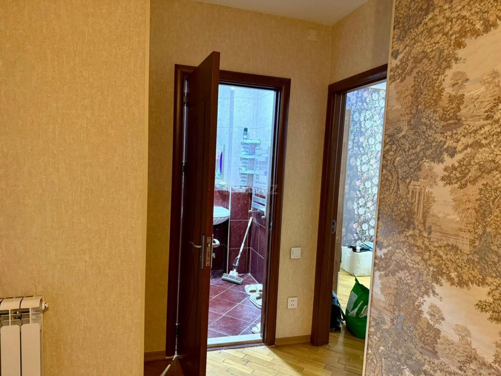 Satılır 2 otaqlı mənzil 88 m²