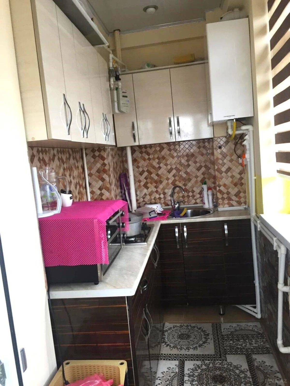 Satılır 2 otaqlı mənzil 109 m²