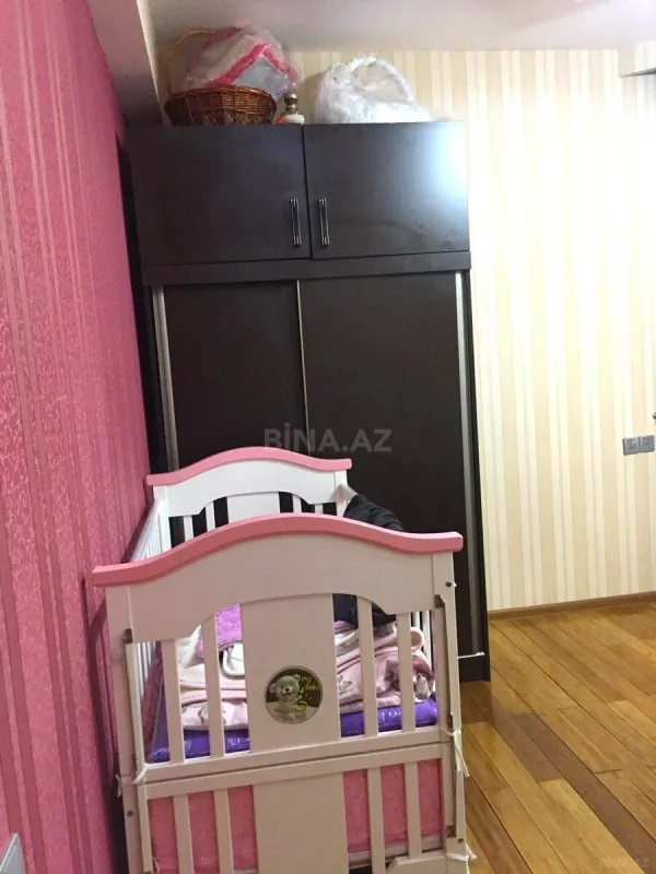 Satılır 2 otaqlı mənzil 109 m²