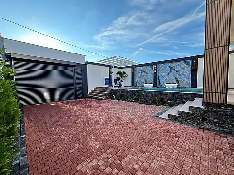 Satılır 4 otaqlı həyət evi 150 m²