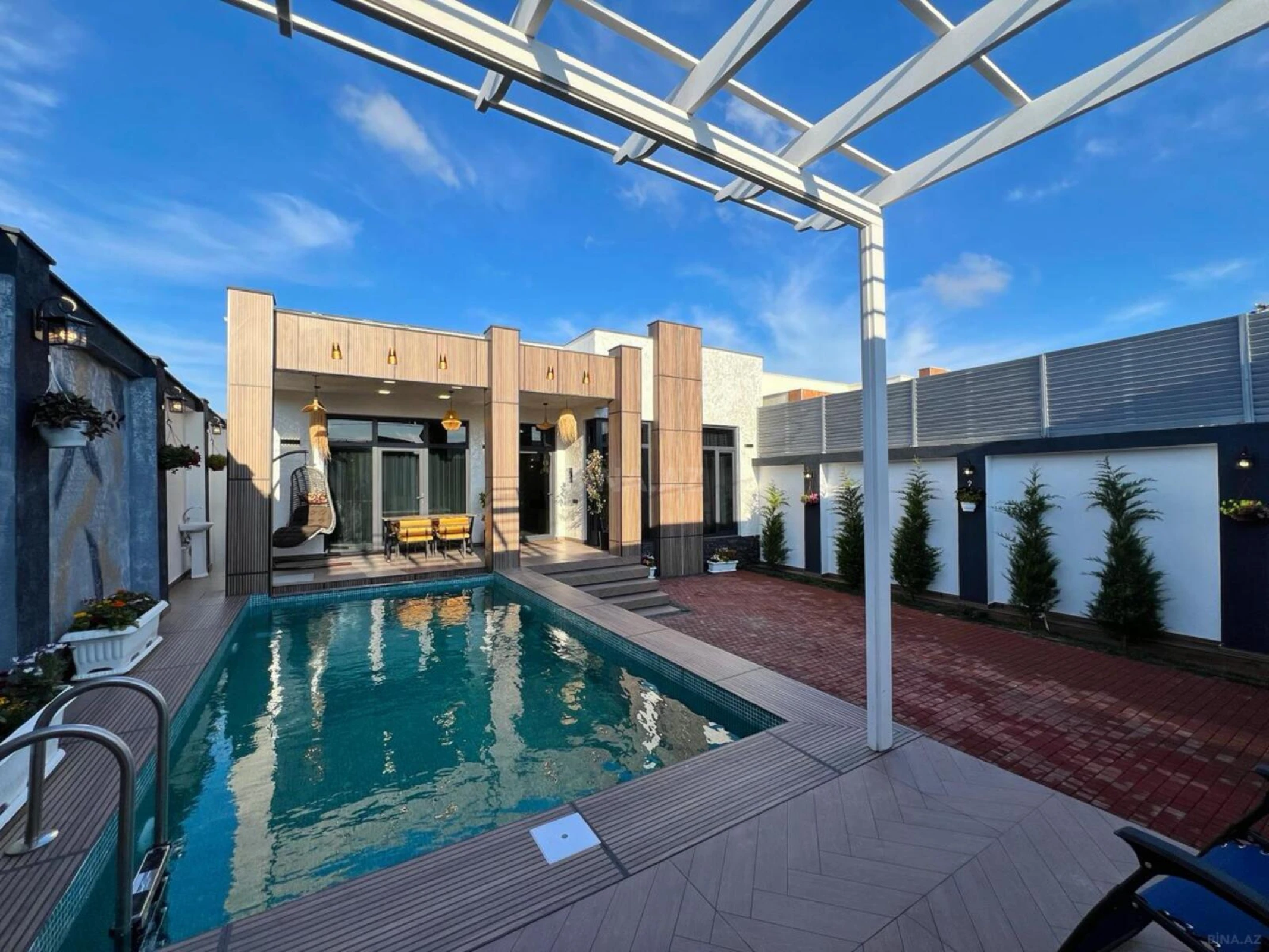 Satılır 4 otaqlı həyət evi 150 m²