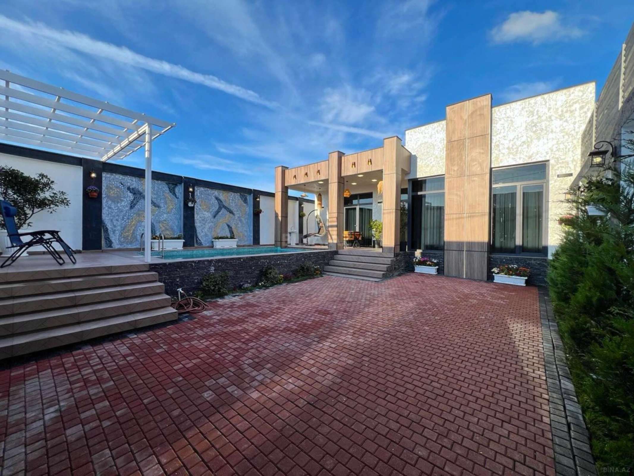 Satılır 4 otaqlı həyət evi 150 m²