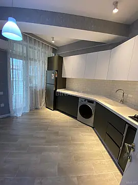 Kirayə verilir 2 otaqlı mənzil 95.2 m²