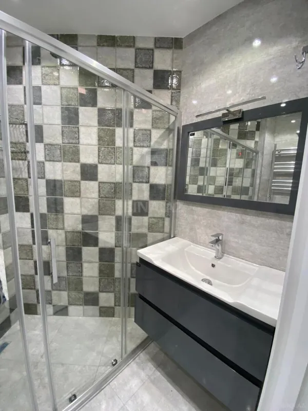 Kirayə verilir 2 otaqlı mənzil 95.2 m²