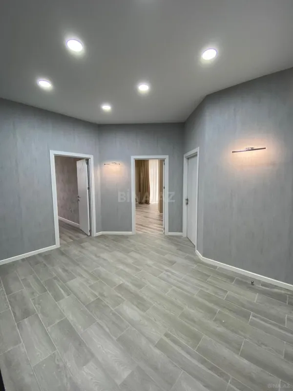 Kirayə verilir 2 otaqlı mənzil 95.2 m²