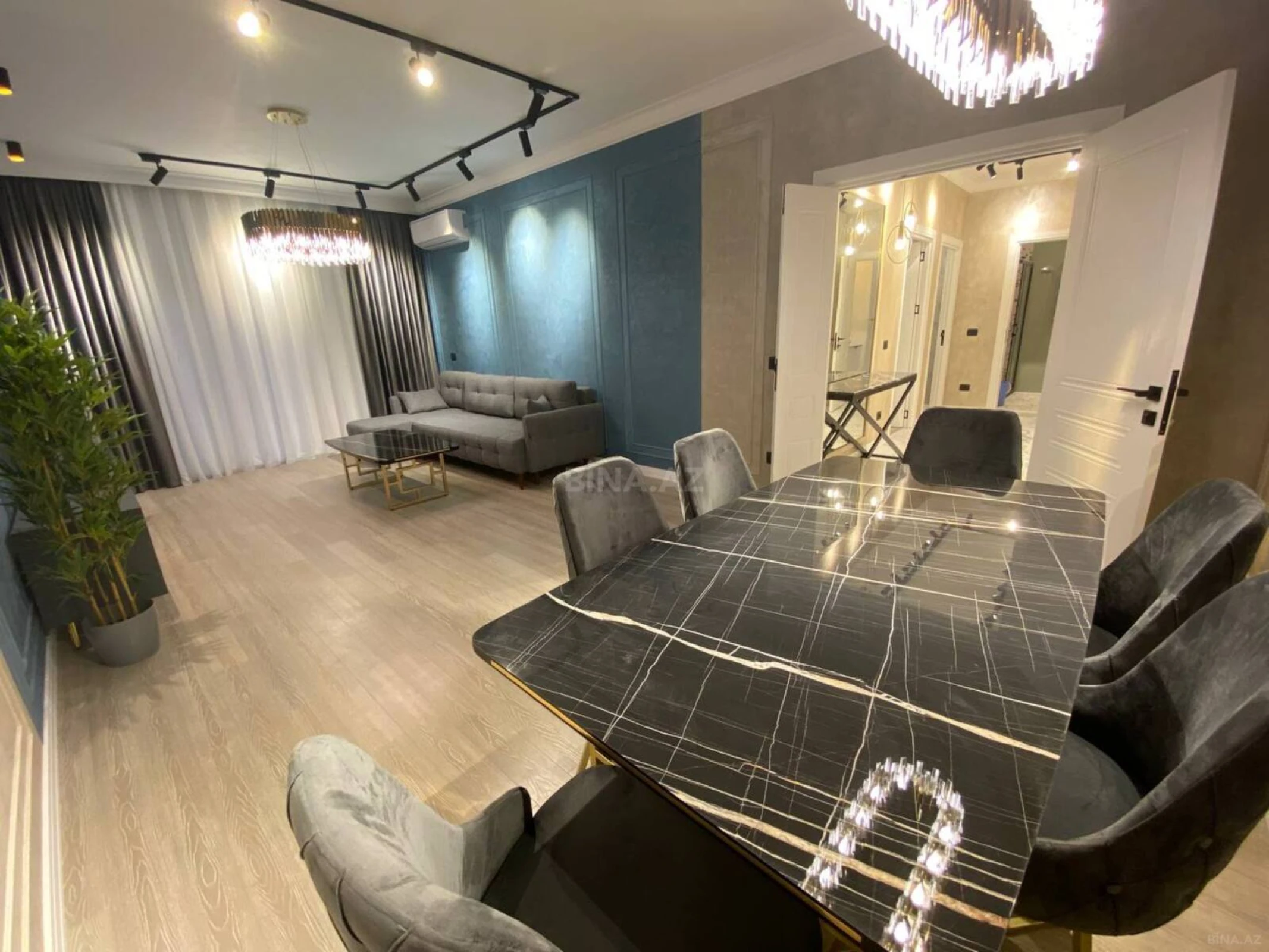 Kirayə verilir 2 otaqlı mənzil 106.5 m²