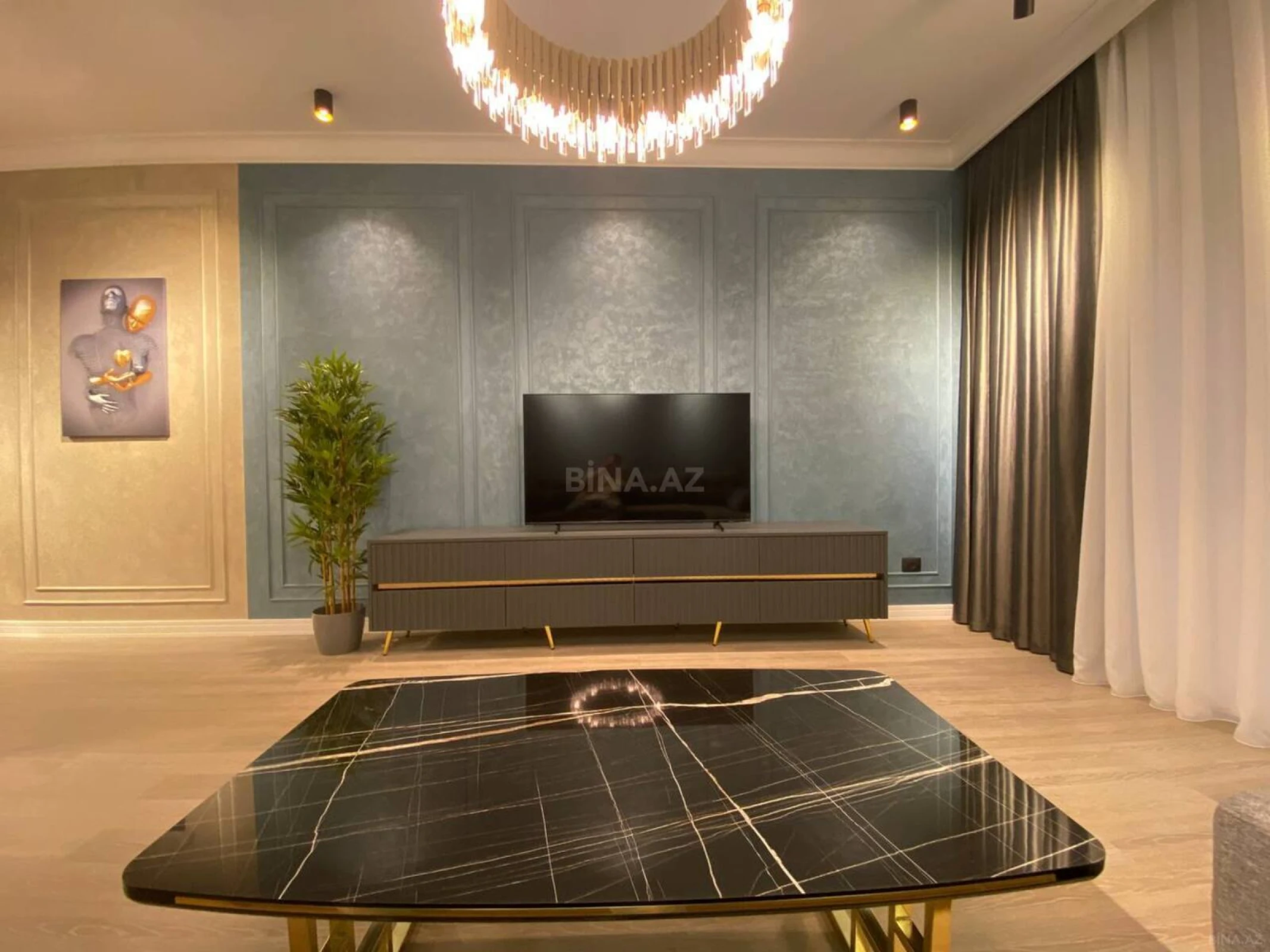 Kirayə verilir 2 otaqlı mənzil 106.5 m²