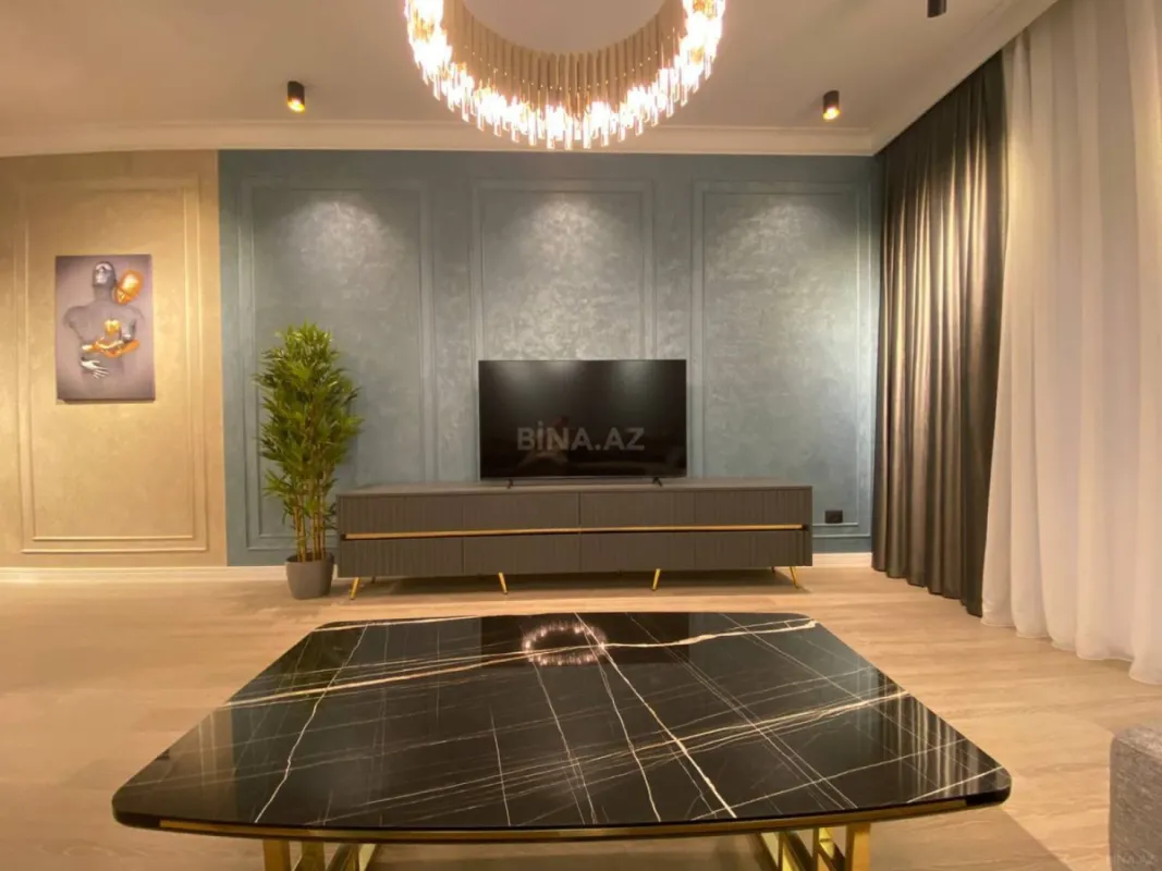 Kirayə verilir 2 otaqlı mənzil 106.5 m²