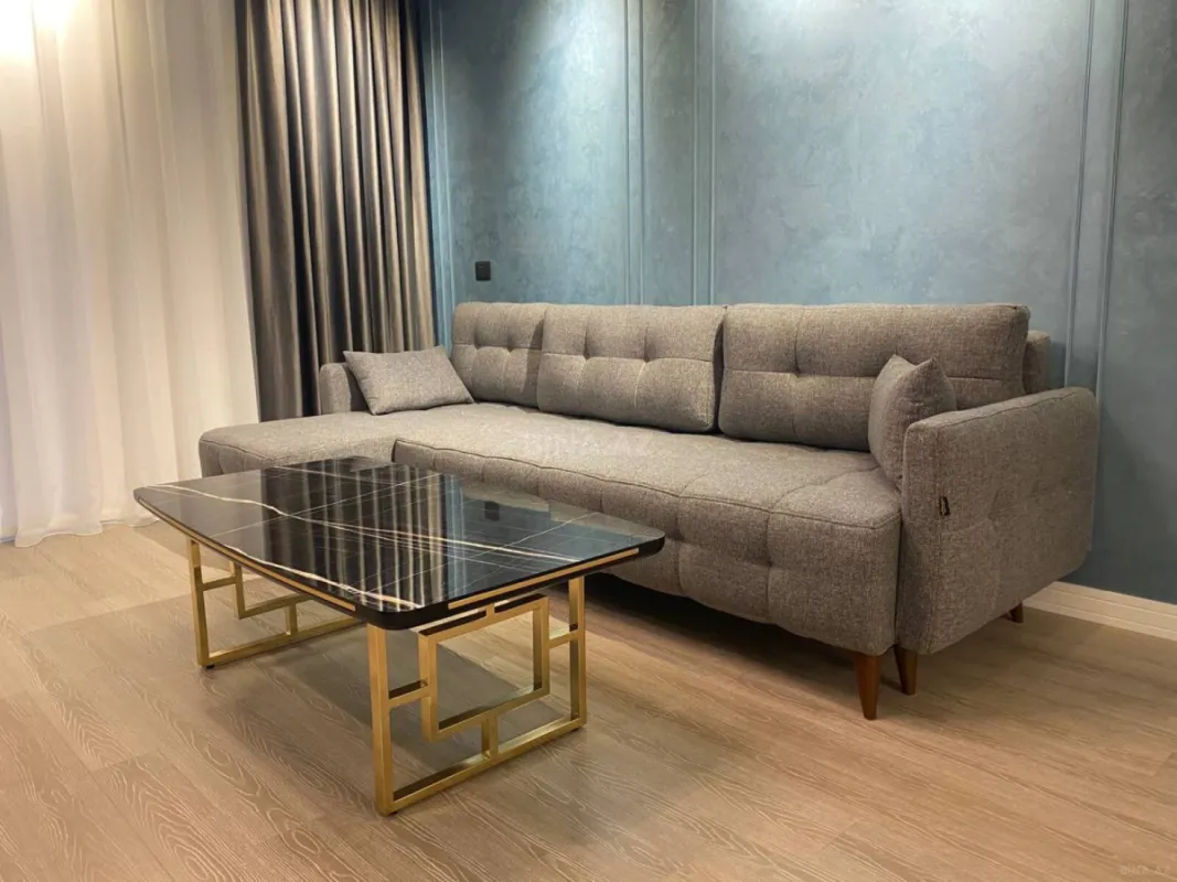 Kirayə verilir 2 otaqlı mənzil 106.5 m²