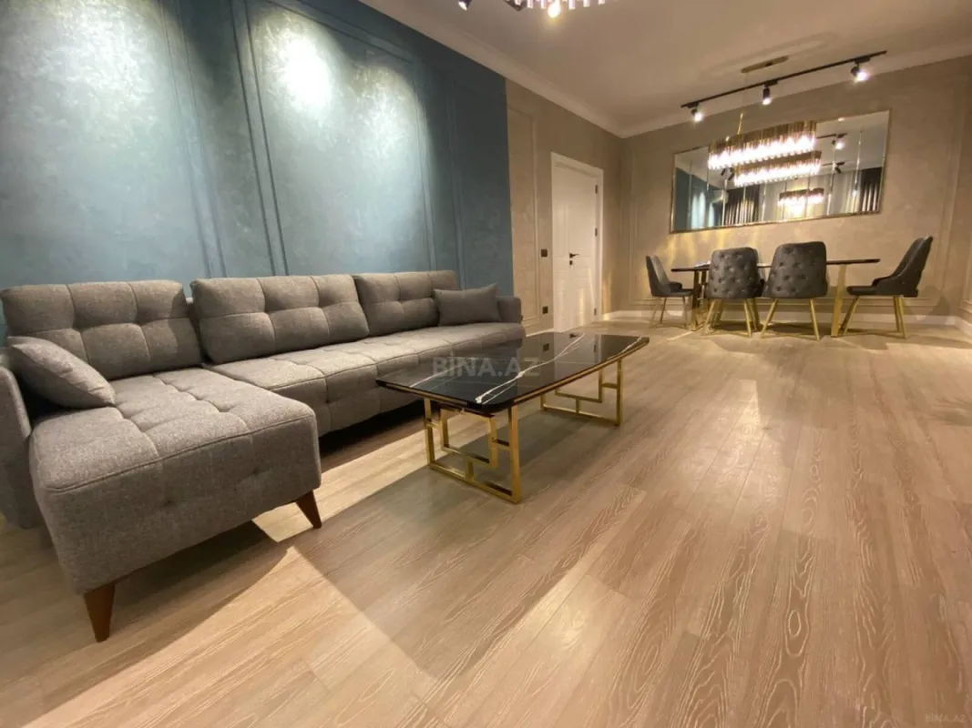 Kirayə verilir 2 otaqlı mənzil 106.5 m²