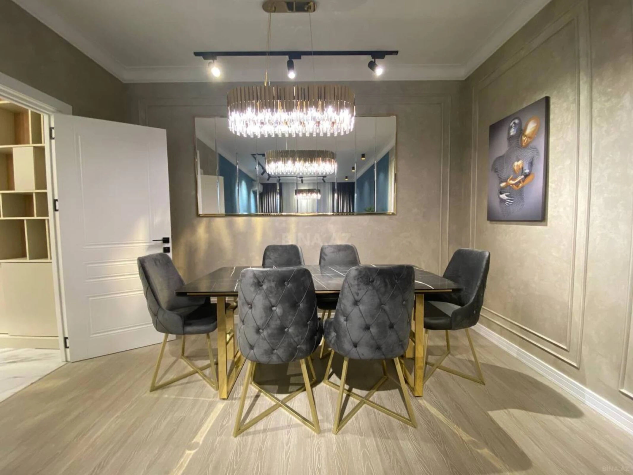 Kirayə verilir 2 otaqlı mənzil 106.5 m²