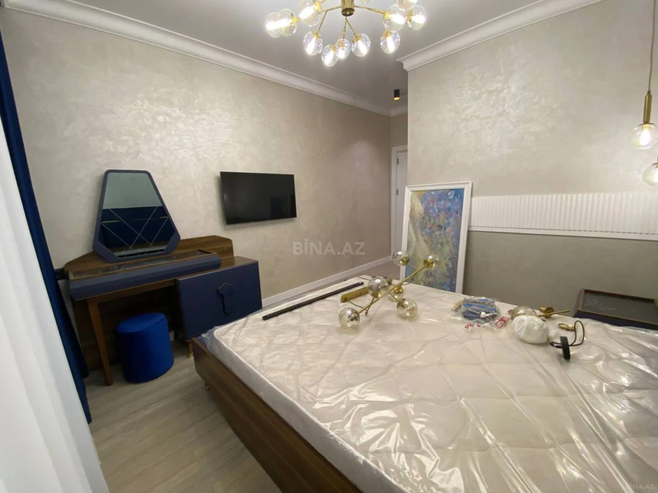 Kirayə verilir 2 otaqlı mənzil 106.5 m²