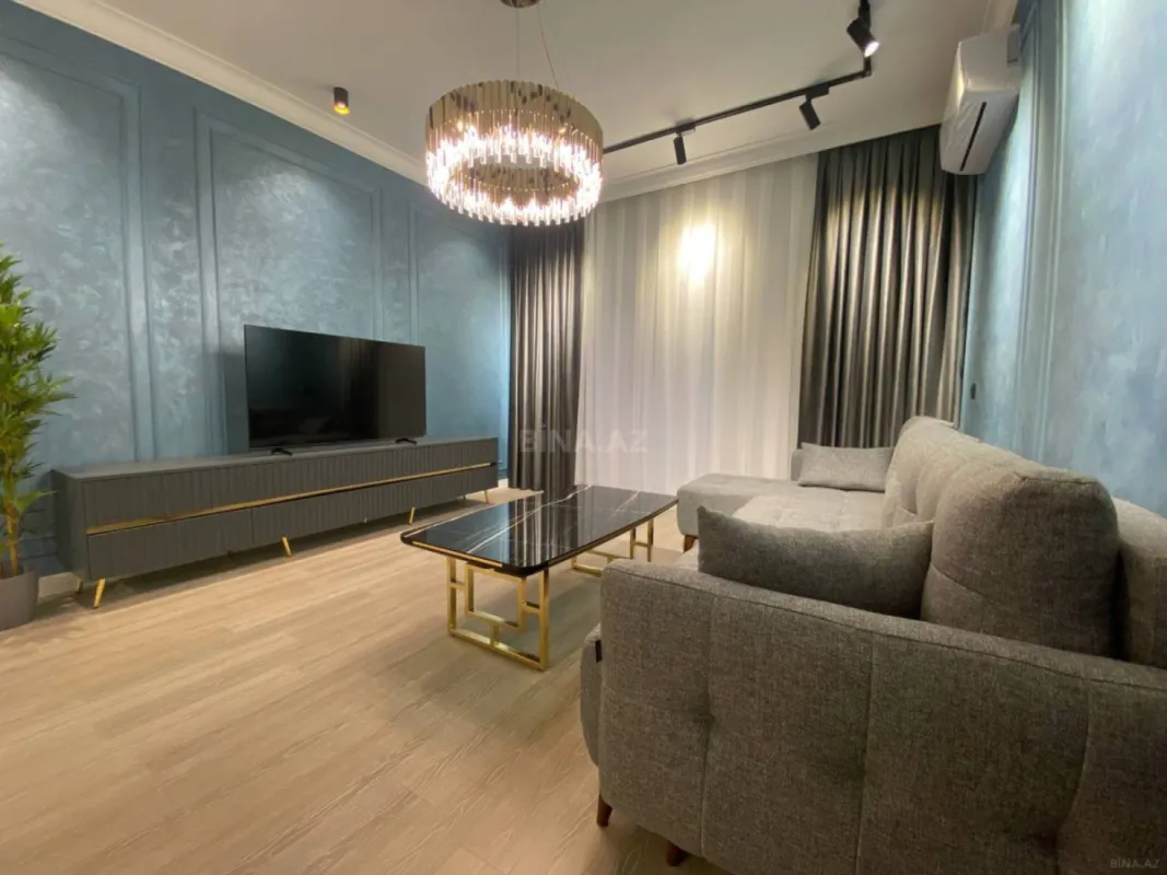Kirayə verilir 2 otaqlı mənzil 106.5 m²