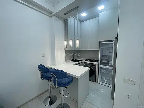 Kirayə verilir 2 otaqlı mənzil 66 m²
