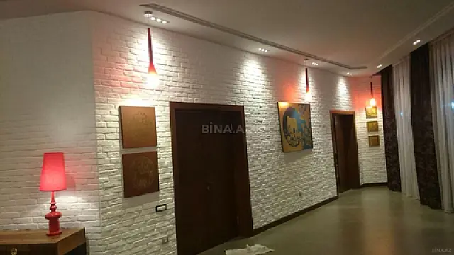 Kirayə verilir 6 otaqlı mənzil 330 m²