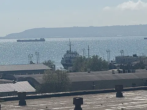 Satılır 1 otaqlı mənzil 35 m²