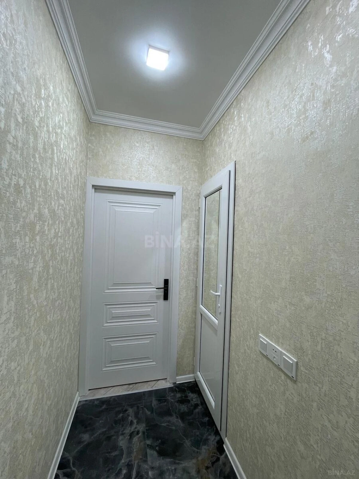 Satılır 2 otaqlı mənzil 52 m²