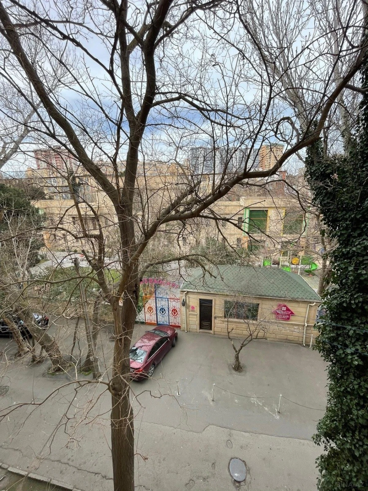 Satılır 2 otaqlı mənzil 52 m²