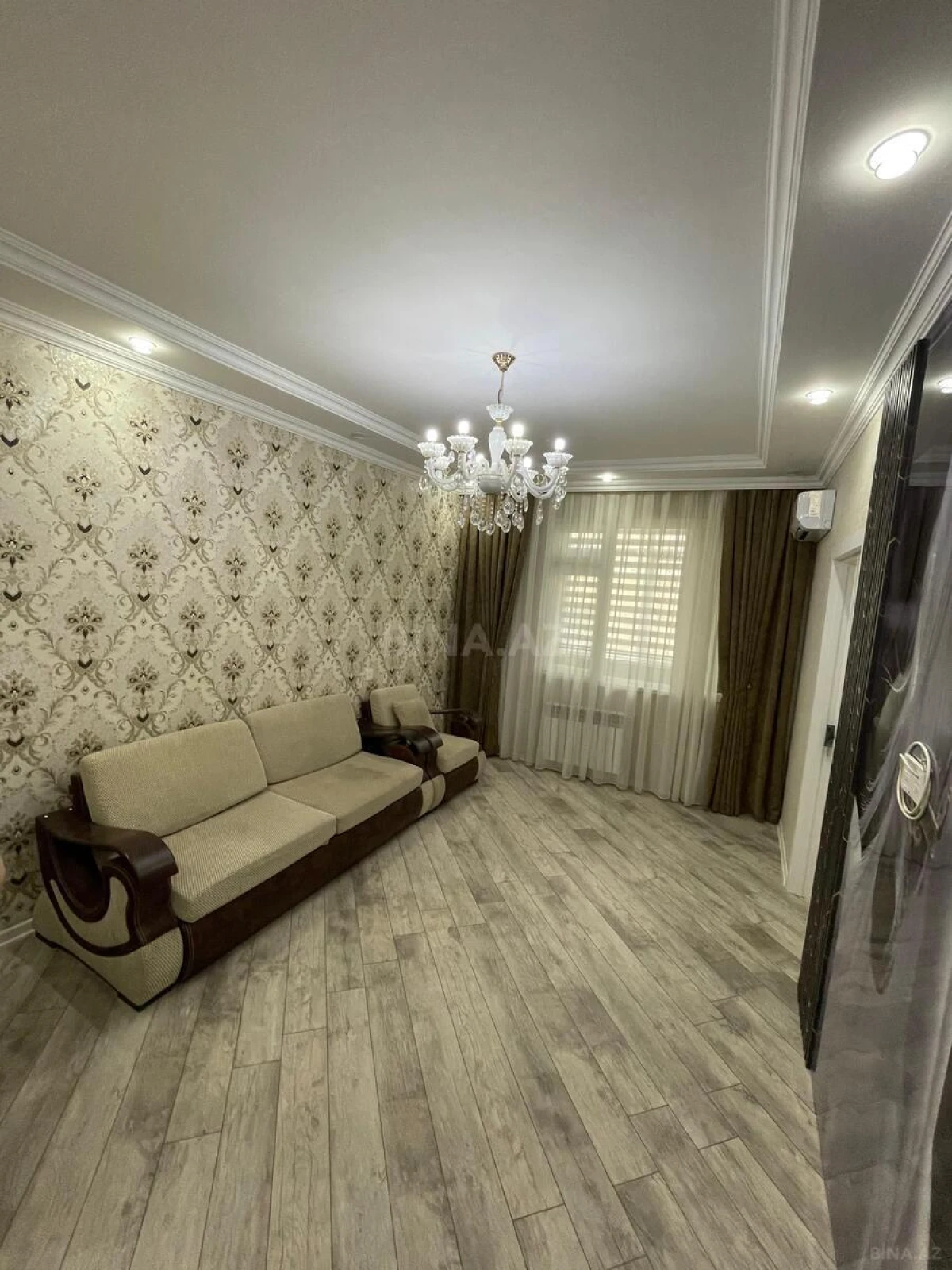 Satılır 2 otaqlı mənzil 52 m²