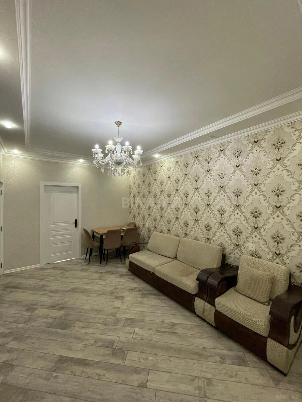 Satılır 2 otaqlı mənzil 52 m²