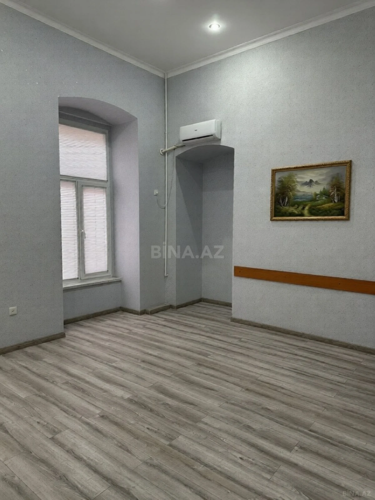 Kirayə verilir 2 otaqlı ofis 75 m²