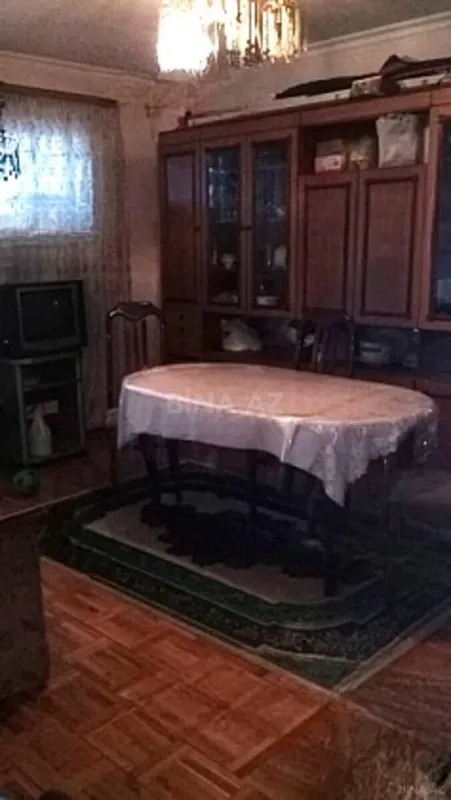 Satılır 5 otaqlı mənzil 100 m²