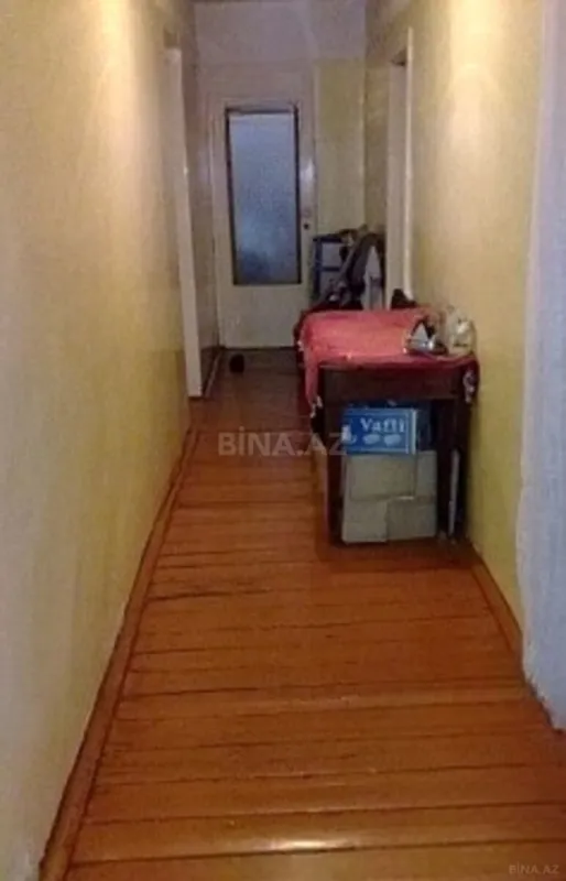 Satılır 5 otaqlı mənzil 100 m²