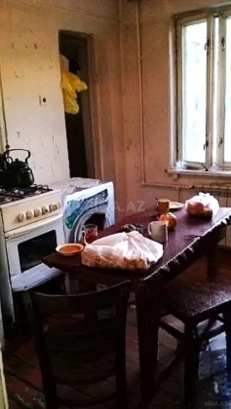 Satılır 5 otaqlı mənzil 100 m²