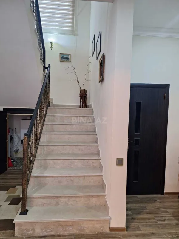 Satılır 5 otaqlı həyət evi 133 m²