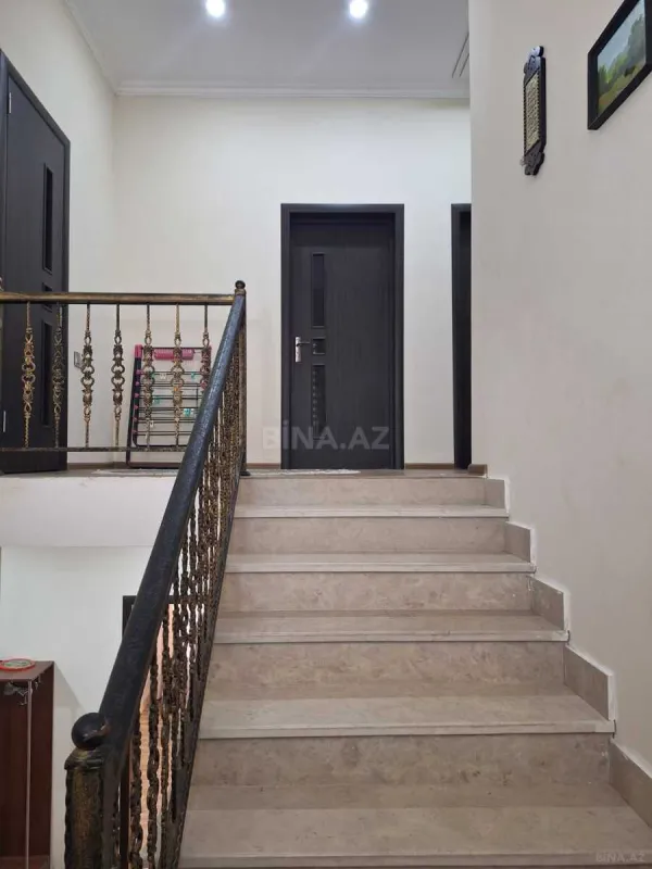 Satılır 5 otaqlı həyət evi 133 m²