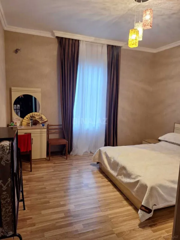 Satılır 5 otaqlı həyət evi 133 m²