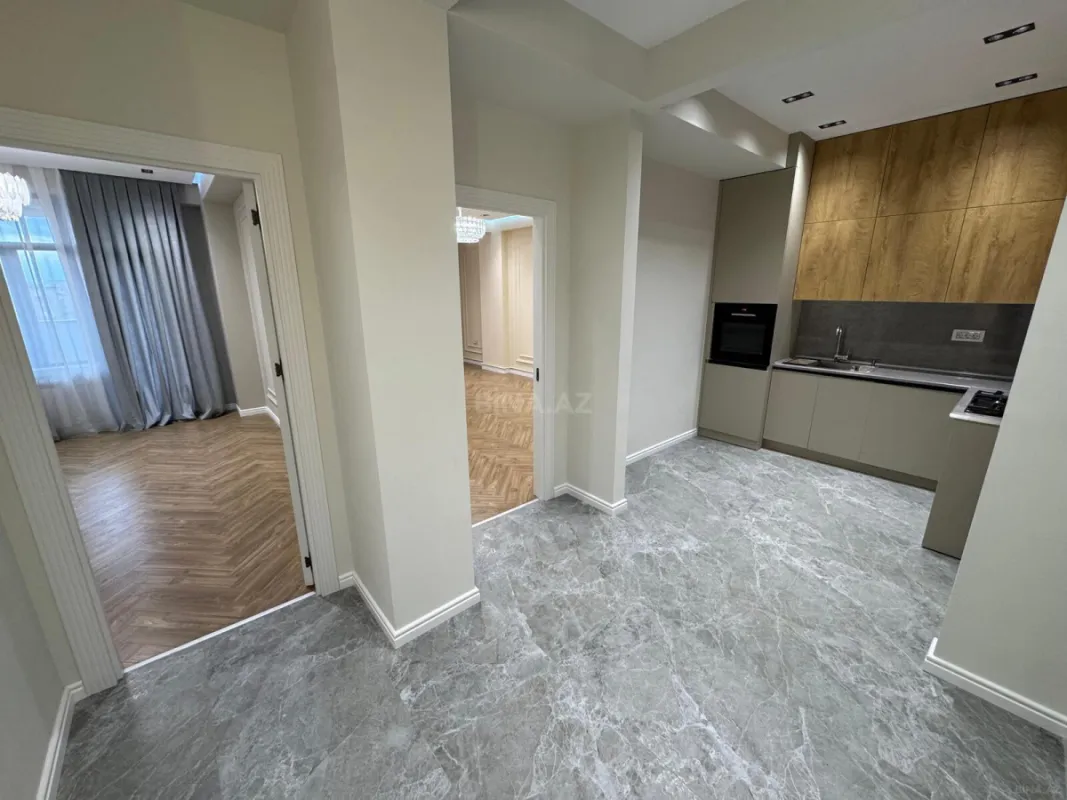 Satılır 2 otaqlı mənzil 80 m²