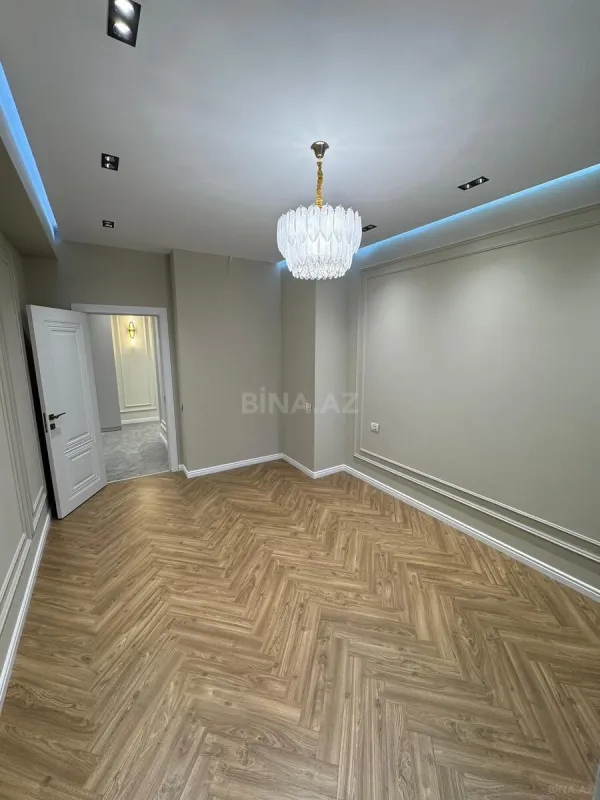 Satılır 2 otaqlı mənzil 80 m²