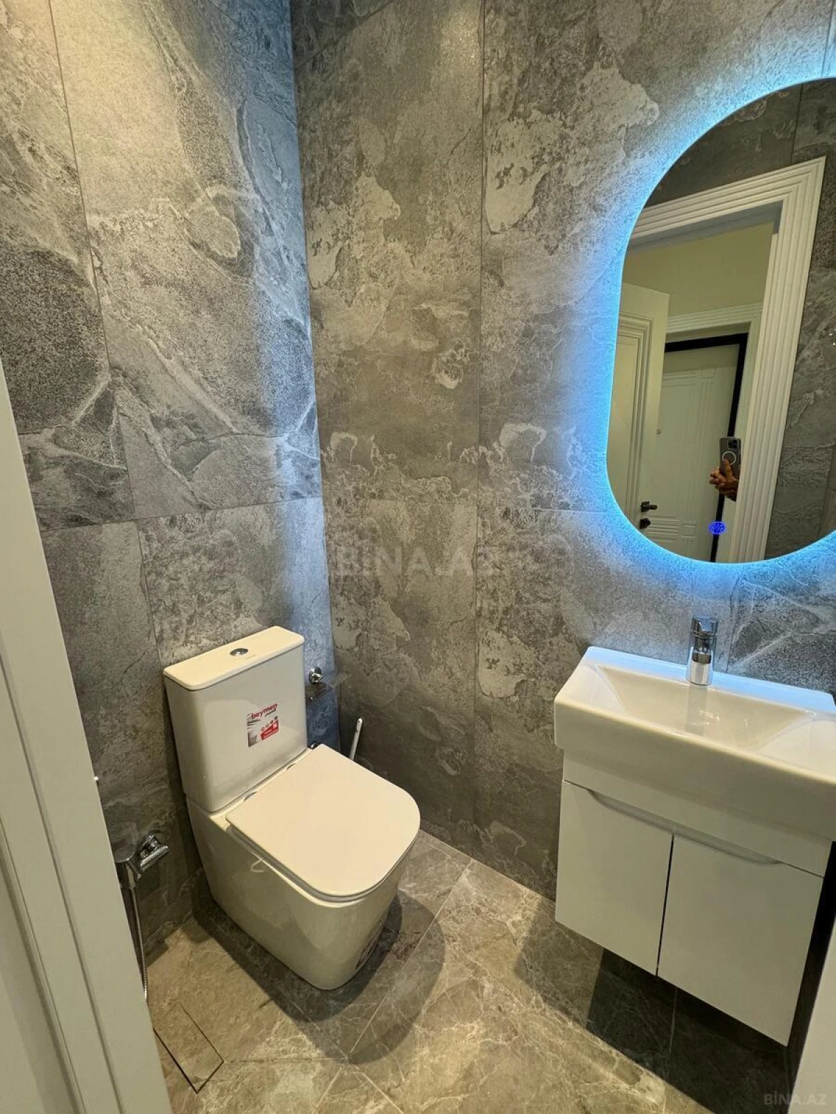 Satılır 2 otaqlı mənzil 80 m²