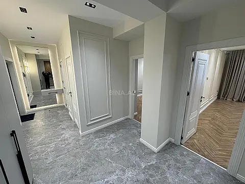Satılır 2 otaqlı mənzil 80 m²