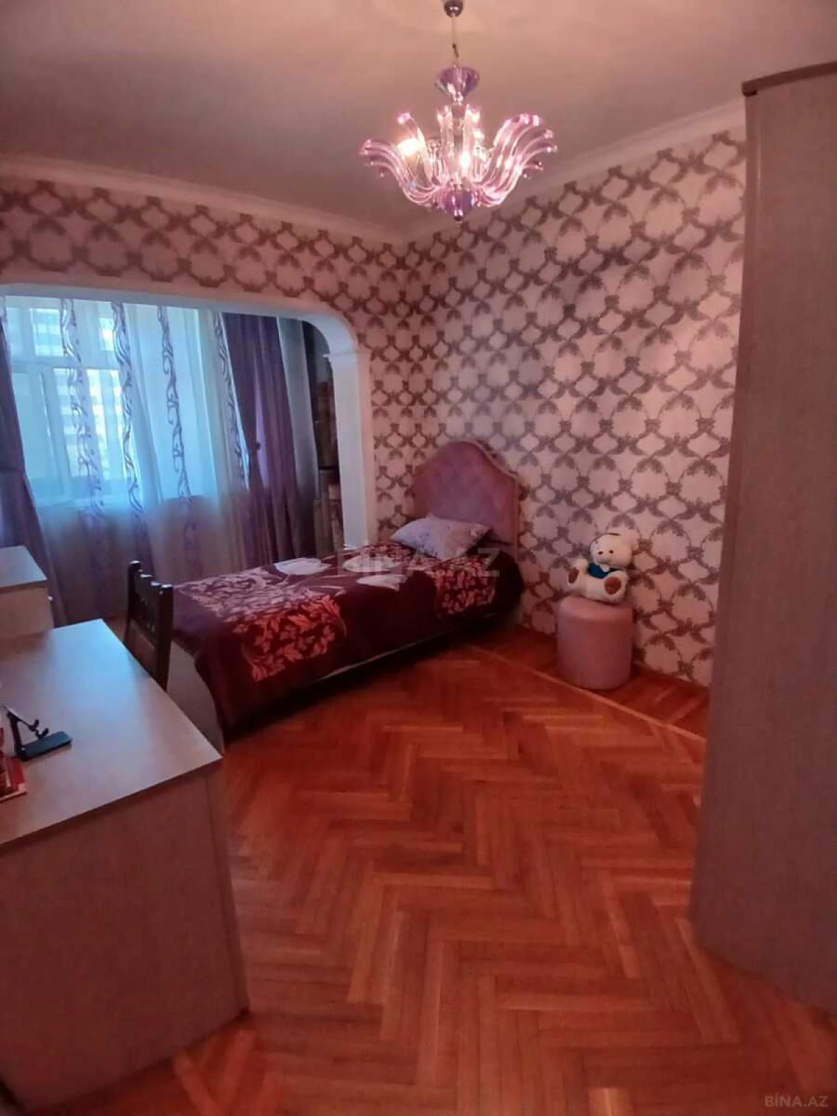 Satılır 4 otaqlı mənzil 106 m²