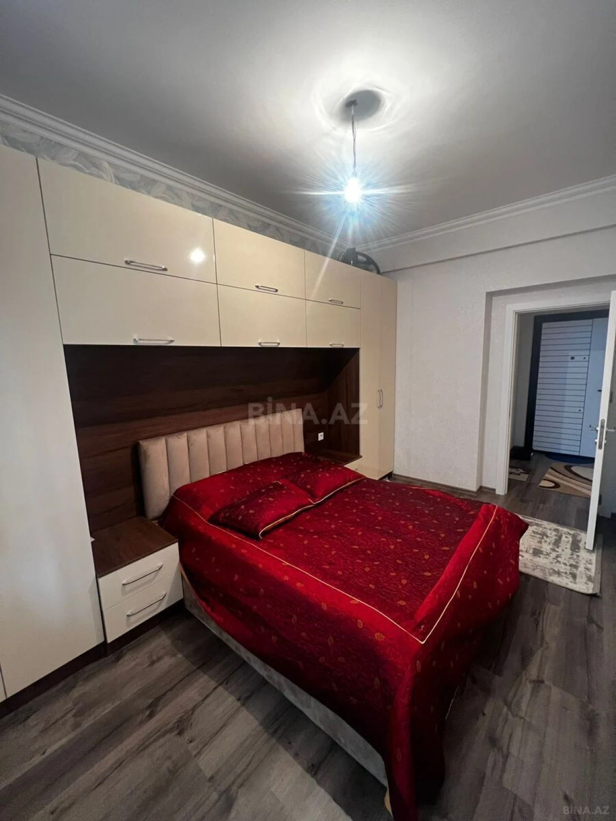 Satılır 2 otaqlı mənzil 55 m²